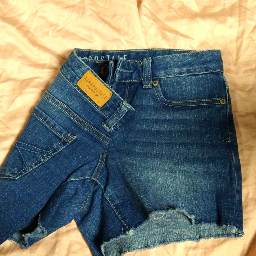 Woman's shorts